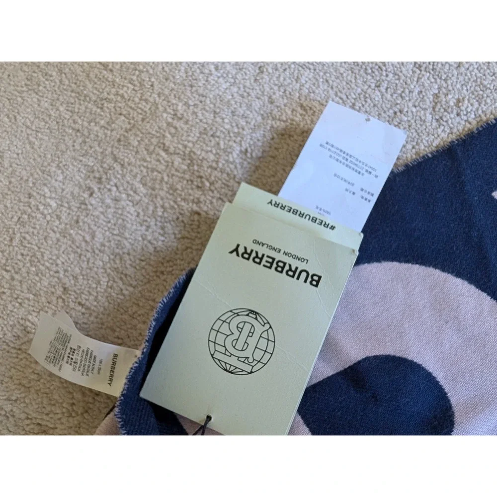 Burberry Blue and White Spellout Football Scarf 100% Wool NWT 80337151
